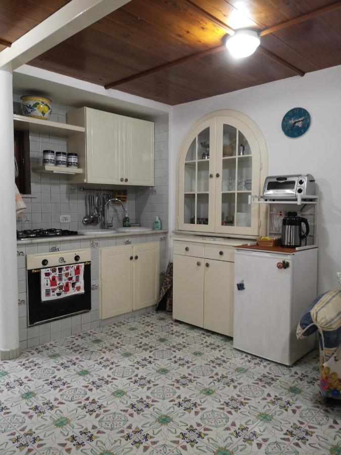 Al Limone Apartment ลีปารี ภายนอก รูปภาพ